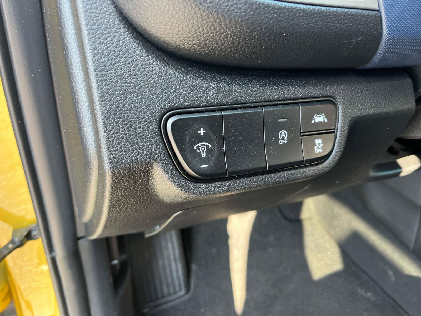 Used 2023 Kia Seltos S w/ Navigation Package FWD image 27