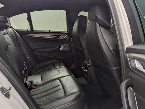 Used 2018 BMW M5 w/ Executive Package image 21