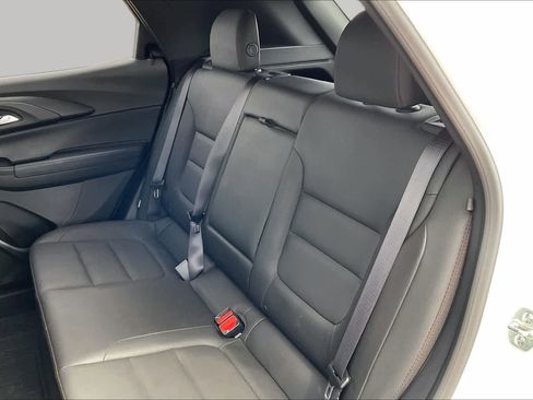 Used 2024 Chevrolet TrailBlazer RS w/ Driver Confidence Package FWD image 18