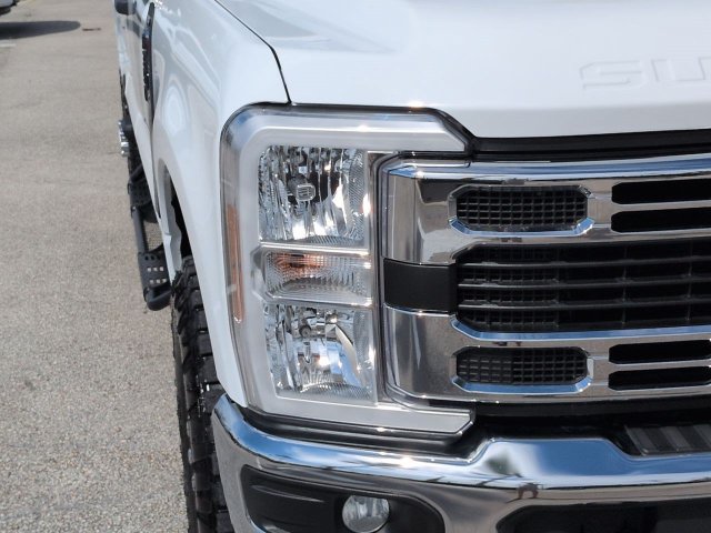 Certified 2024 Ford F350 XLT AWD/4WD image 10