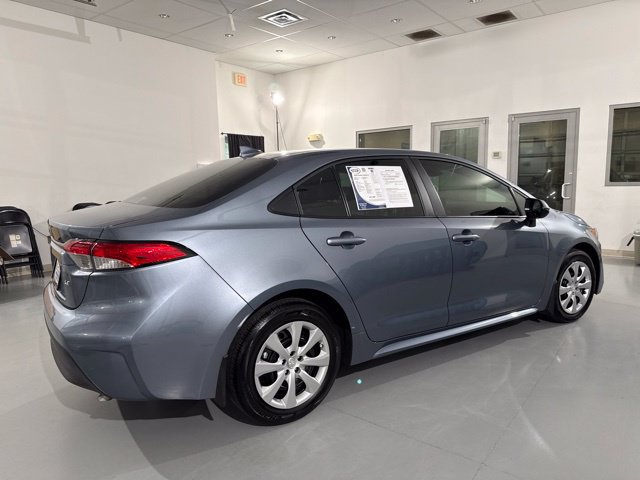 Used 2026 Toyota Corolla LE FWD image 14