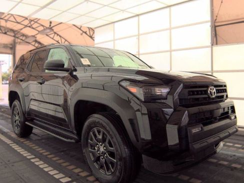 Used 2025 Toyota 4Runner SR5 AWD/4WD image 16