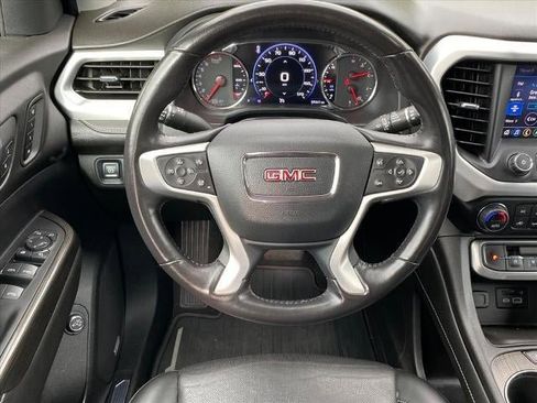 Certified 2022 GMC Acadia SLT w/ Technology Package image 7