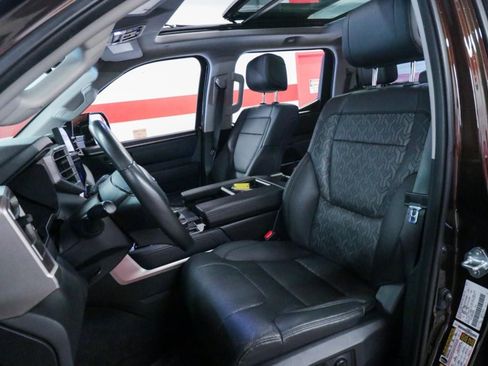 Used 2023 Toyota Tundra Limited w/ Power Package image 10