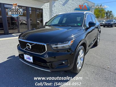 Used 2021 Volvo XC40 T5 Momentum