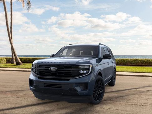 New 2026 Ford Expedition Platinum w/ Stealth Performance Package AWD/4WD image 2