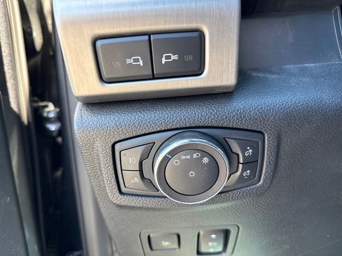 Used 2020 Ford F250 Platinum w/ FX4 Off-Road Package image 27