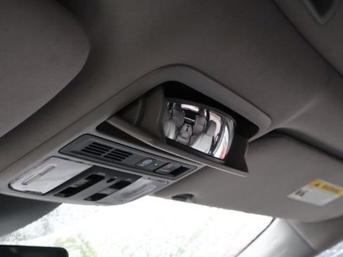 Used 2021 Honda Odyssey Touring image 15