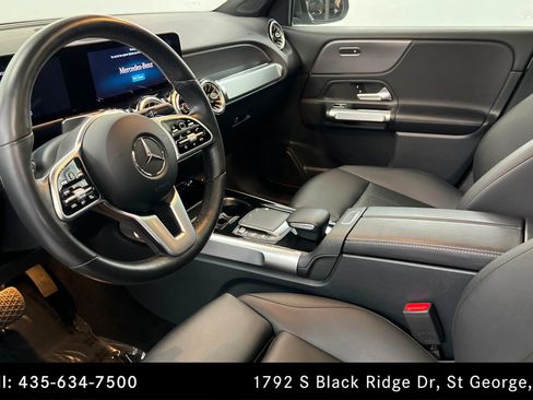Certified 2022 Mercedes-Benz GLB 250 4MATIC w/ Premium Package Lite image 15