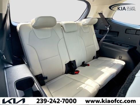 Certified 2025 Kia Telluride S image 22