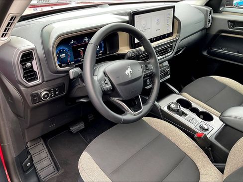 Used 2025 Ford Bronco Sport Big Bend w/ Convenience Package image 13