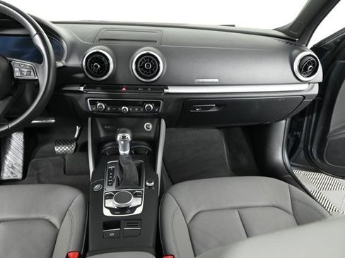 Used 2018 Audi A3 2.0T Premium image 16