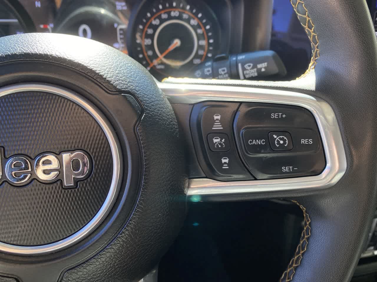 Used 2025 Jeep Wrangler Unlimited Sahara AWD/4WD image 21