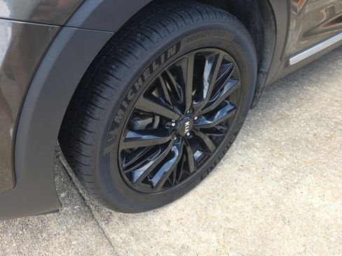 Used 2021 Kia Telluride SX w/ SX Prestige Package AWD/4WD image 2