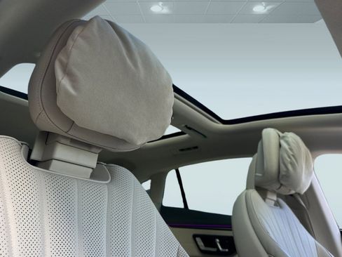 Certified 2023 Mercedes-Benz EQS 580 4MATIC Sedan image 14