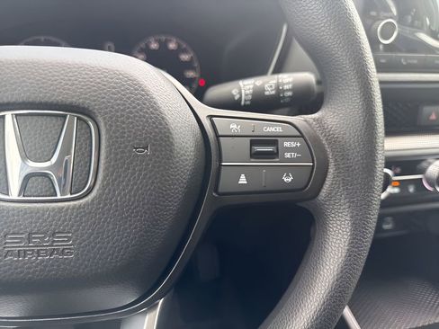Used 2025 Honda CR-V LX image 14