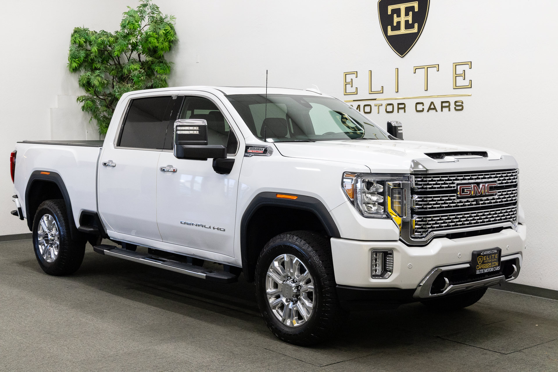 Used 2021 GMC Sierra 2500 Denali w/ Denali Ultimate Package AWD/4WD image 9