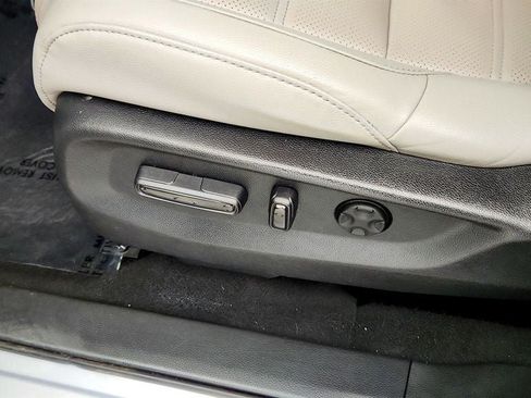 Used 2017 Honda CR-V EX-L image 12