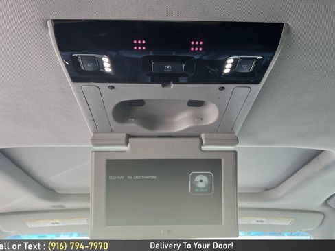 Used 2016 Chevrolet Suburban LT AWD/4WD image 27