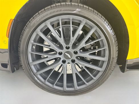 Used 2025 Aston Martin DBX 707 image 10