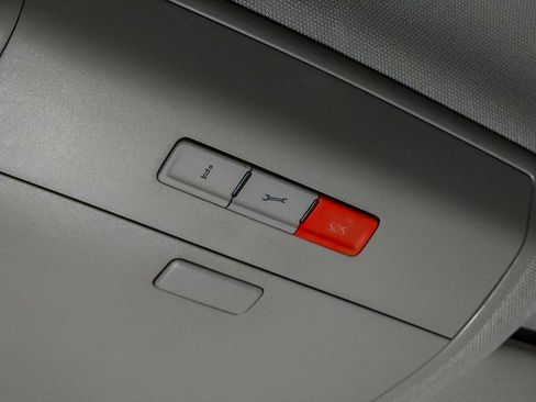 Used 2021 Volkswagen Atlas SE image 40