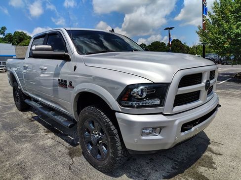 Used 2017 RAM 2500 Laramie w/ Sport Appearance Group AWD/4WD image 3