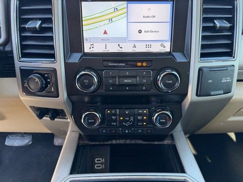 Used 2019 Ford F250 Lariat w/ Chrome Package image 16