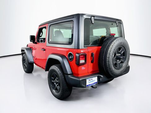 Used 2025 Jeep Wrangler Sport AWD/4WD image 7