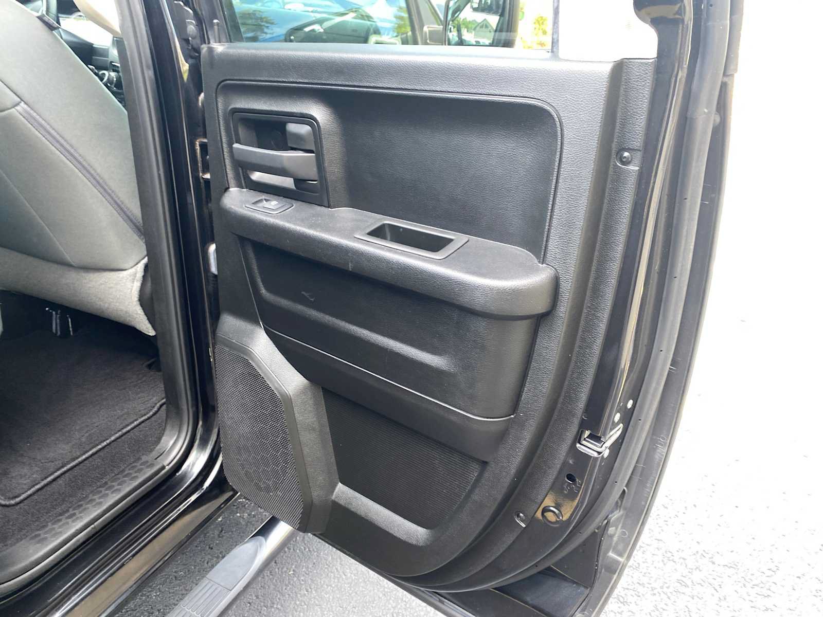 Used 2019 RAM 1500 Express w/ Express Value Package AWD/4WD image 32
