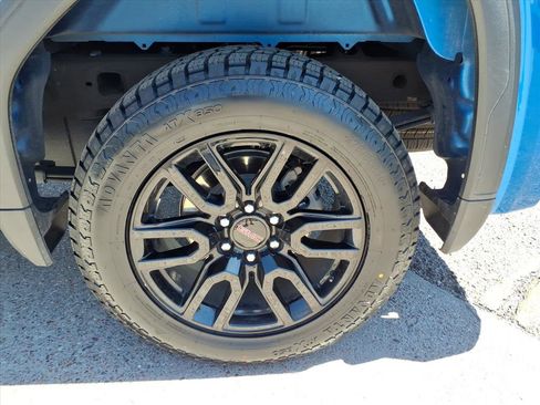 Used 2022 GMC Sierra 1500 Elevation image 9