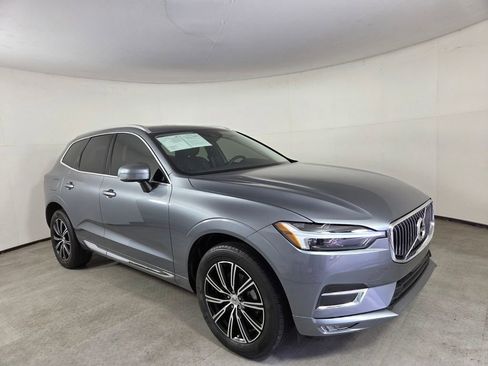 Used 2021 Volvo XC60 T5 Inscription FWD image 2