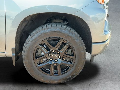 Used 2026 Chevrolet Silverado 1500 Custom w/ LPO, Dark Essentials Package AWD/4WD image 24