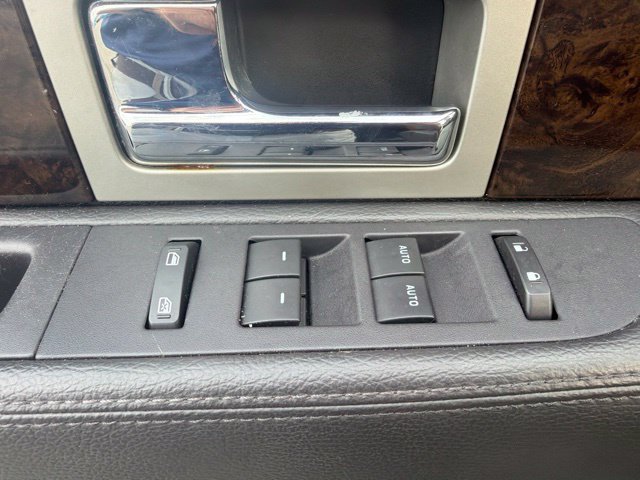 Used 2013 Ford F150 Platinum RWD image 9