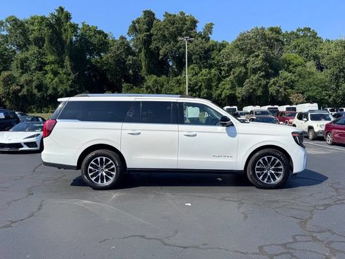Used 2025 Ford Expedition Max Platinum AWD/4WD image 4