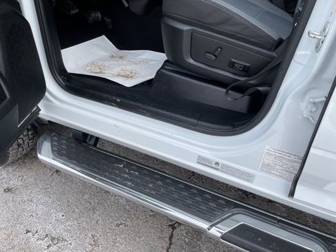 Used 2024 RAM 3500 Big Horn image 10