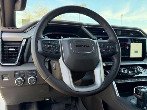 Used 2023 GMC Sierra 1500 Denali w/ Denali Reserve Package AWD/4WD image 19