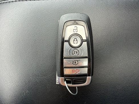 Certified 2022 Ford Edge SEL w/ Convenience Package AWD/4WD image 27
