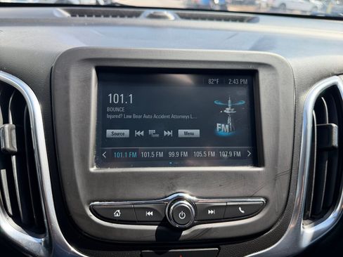 Used 2018 Chevrolet Equinox LT FWD image 21