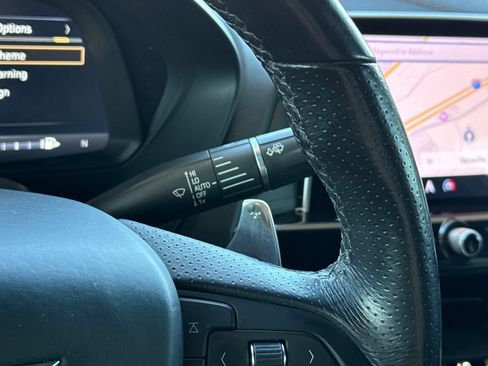 Used 2021 Cadillac CT4 V w/ Technology Package image 33