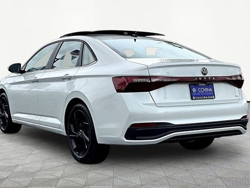 New 2026 Volkswagen Jetta SE image 4