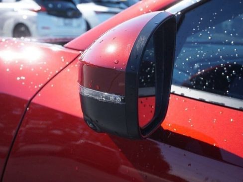 Certified 2025 Nissan Kicks SR image 12