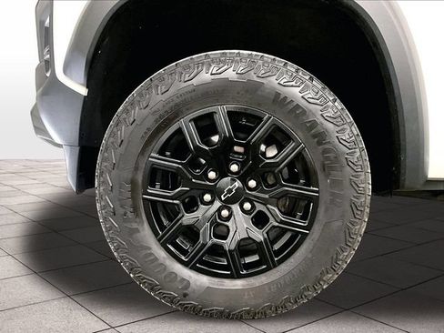 Used 2023 Chevrolet Colorado Trail Boss w/ Advanced Trailering Package AWD/4WD image 8