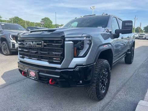 New 2026 GMC Sierra 2500 AT4X w/ LPO, Black Badging Package AWD/4WD image 7