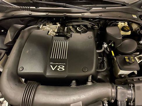 Used 2002 Ford Thunderbird image 23