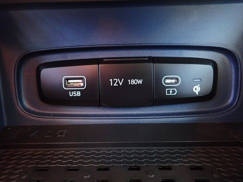 Used 2026 Hyundai Venue SEL FWD image 18