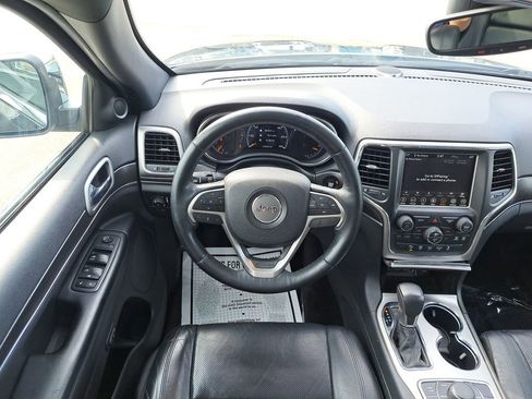 Used 2018 Jeep Grand Cherokee Limited w/ Luxury Group II image 12