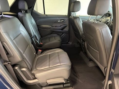 Used 2023 Chevrolet Traverse LT AWD/4WD image 10