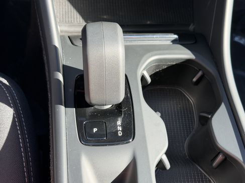 Certified 2023 Volvo XC40 B4 Core w/ Climate Package image 26