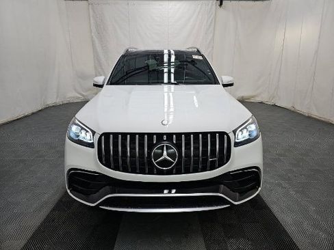 Used 2025 Mercedes-Benz GLS 63 AMG 4MATIC image 2