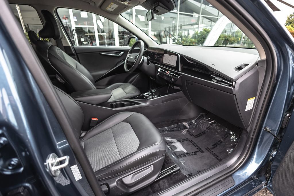 Used 2023 Kia Niro Wind FWD image 20